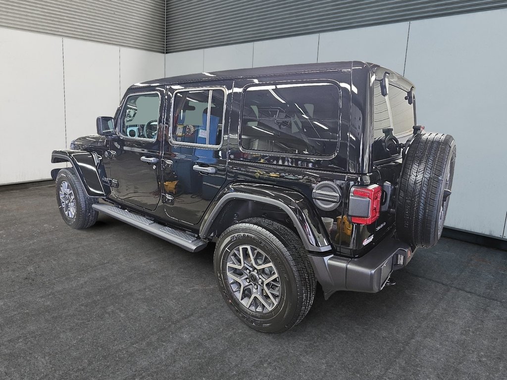2025 Jeep WRANGLER 4-Door SAHARA in Sherbrooke, Quebec - 4 - w1024h768px