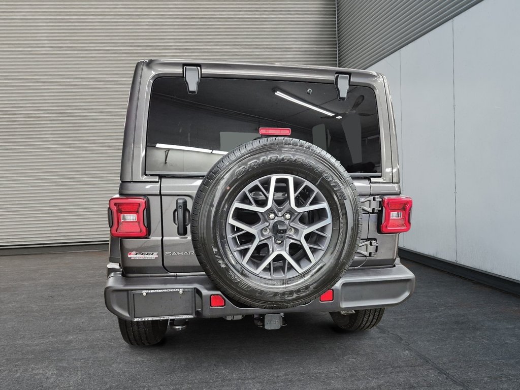 2025 Jeep Wrangler 4-Door SAHARA in Sherbrooke, Quebec - 3 - w1024h768px