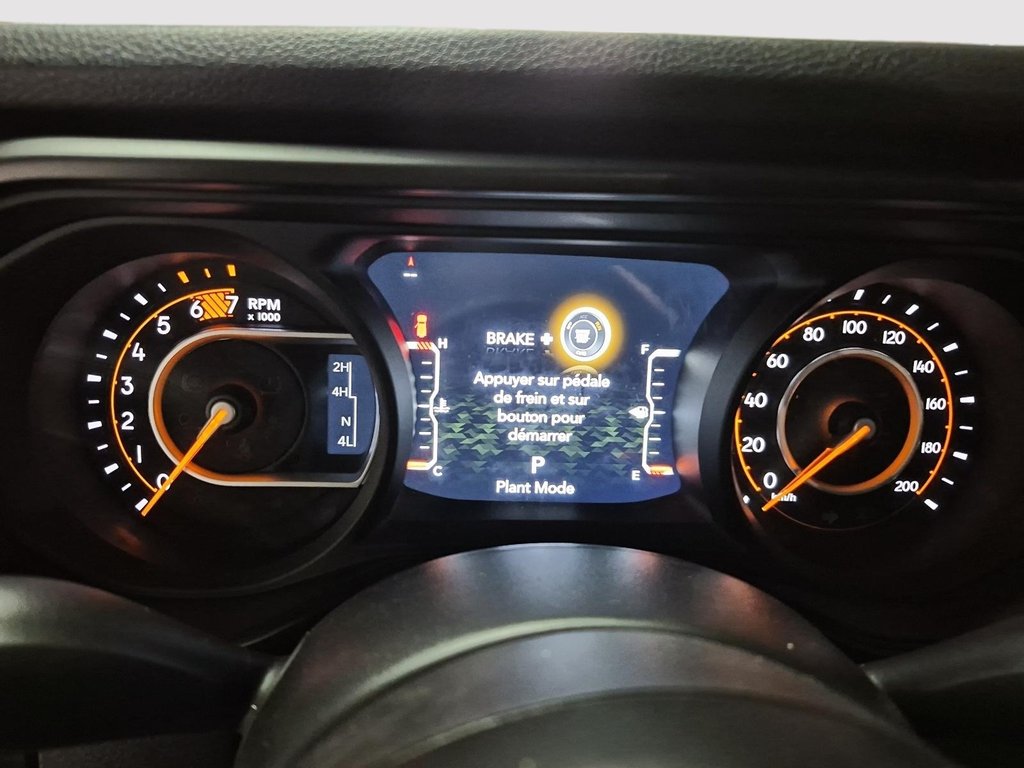 Jeep Wrangler 4-Door WILLYS 2026 à Sherbrooke, Québec - 13 - w1024h768px