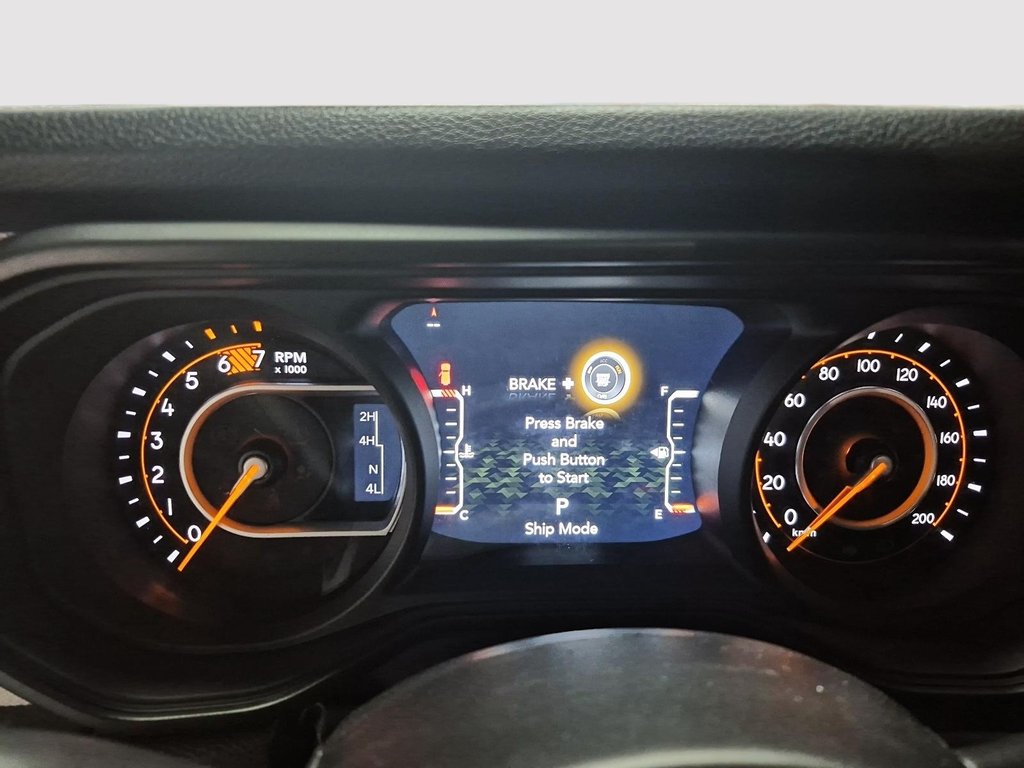 Jeep Wrangler 4-Door WILLYS 2026 à Sherbrooke, Québec - 13 - w1024h768px