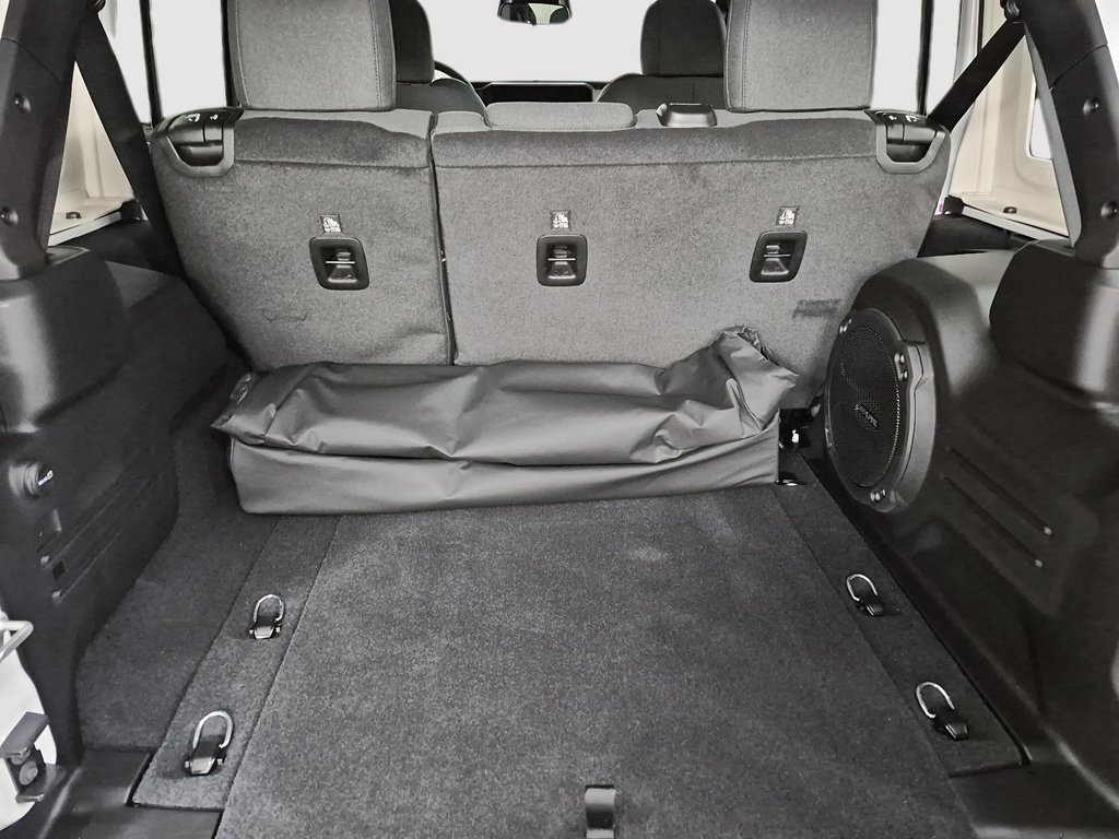 Jeep Wrangler 4-Door WILLYS 2026 à Sherbrooke, Québec - 6 - w1024h768px