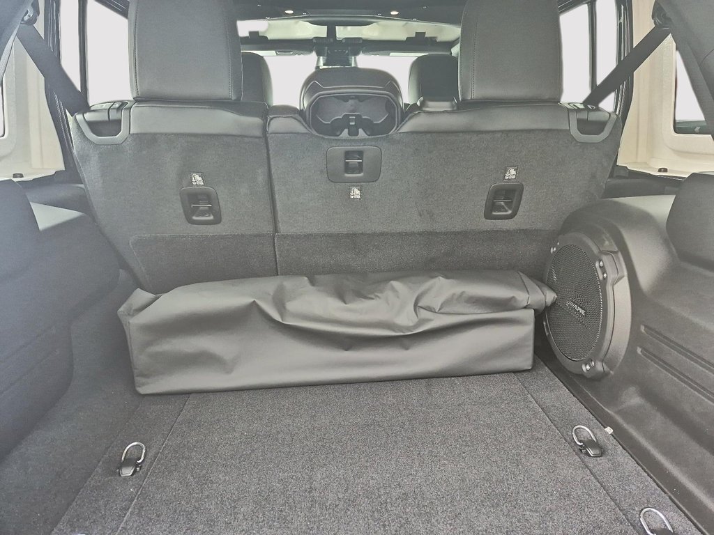 Jeep Wrangler 4-Door RUBICON 2026 à Sherbrooke, Québec - 6 - w1024h768px