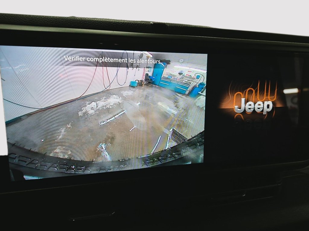Jeep Wrangler 4-Door WILLYS 2026 à Sherbrooke, Québec - 17 - w1024h768px