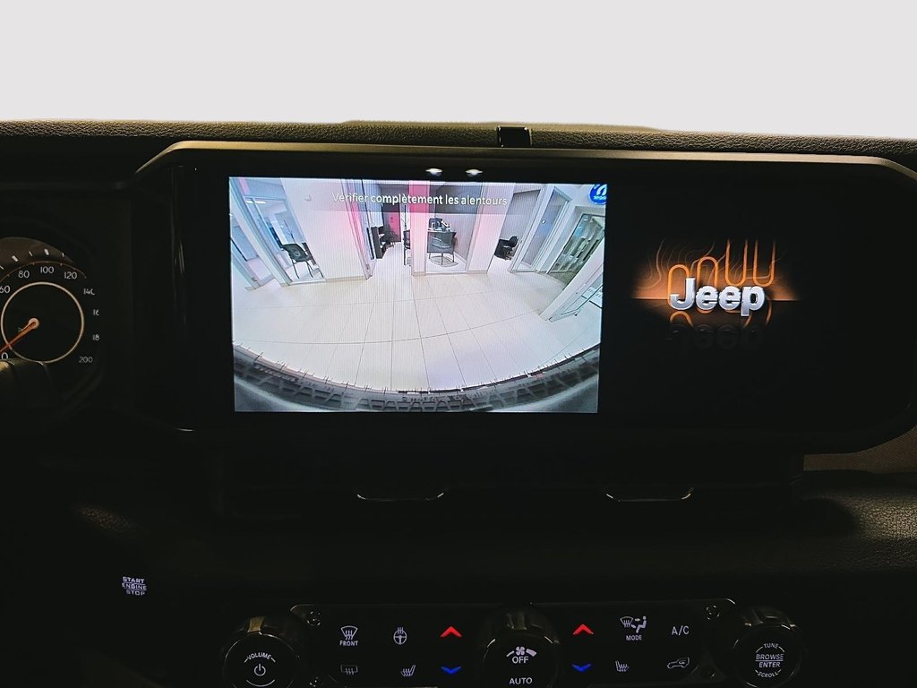 Jeep Wrangler 4-Door WILLYS 2026 à Sherbrooke, Québec - 17 - w1024h768px
