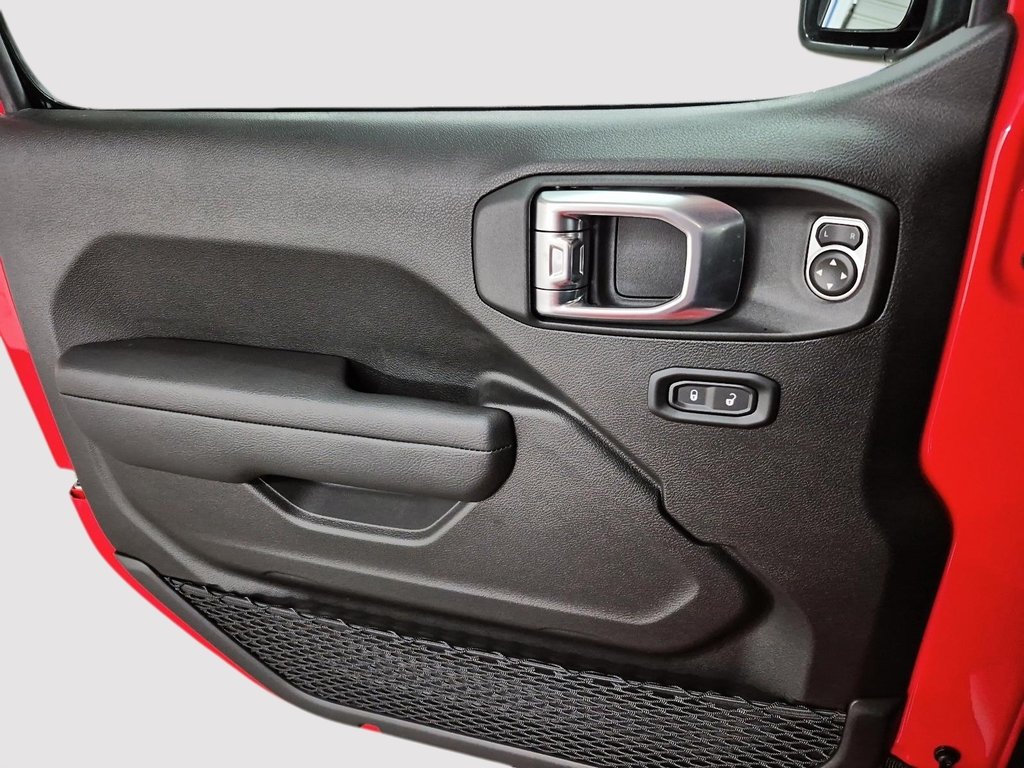 Jeep Wrangler 4-Door WILLYS 2026 à Sherbrooke, Québec - 11 - w1024h768px