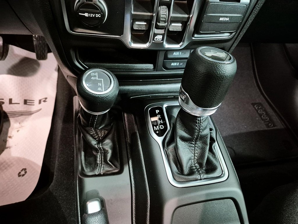 Jeep Wrangler 4-Door SPORT S 2026 à St-Jean-Sur-Richelieu, Québec - 15 - w1024h768px