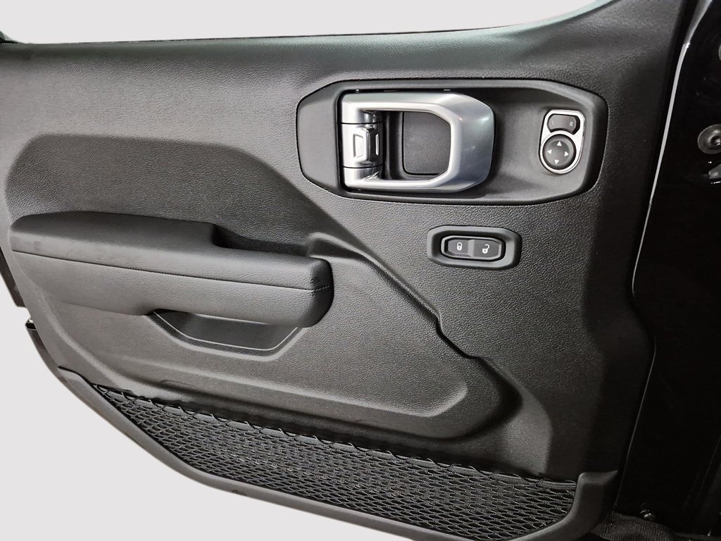 Jeep Wrangler 4-Door SPORT S 2026 à St-Jean-Sur-Richelieu, Québec - 11 - w1024h768px