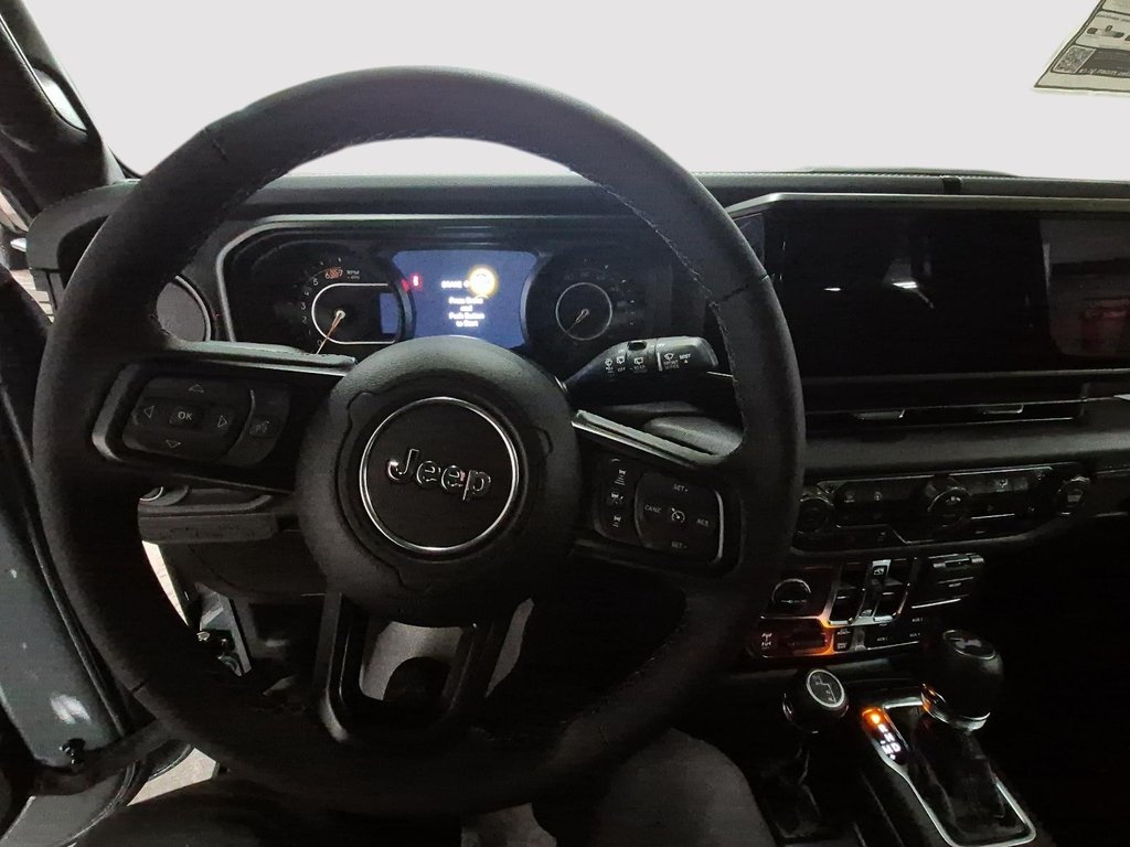 2026 Jeep Wrangler 4-Door RUBICON in Sherbrooke, Quebec - 10 - w1024h768px