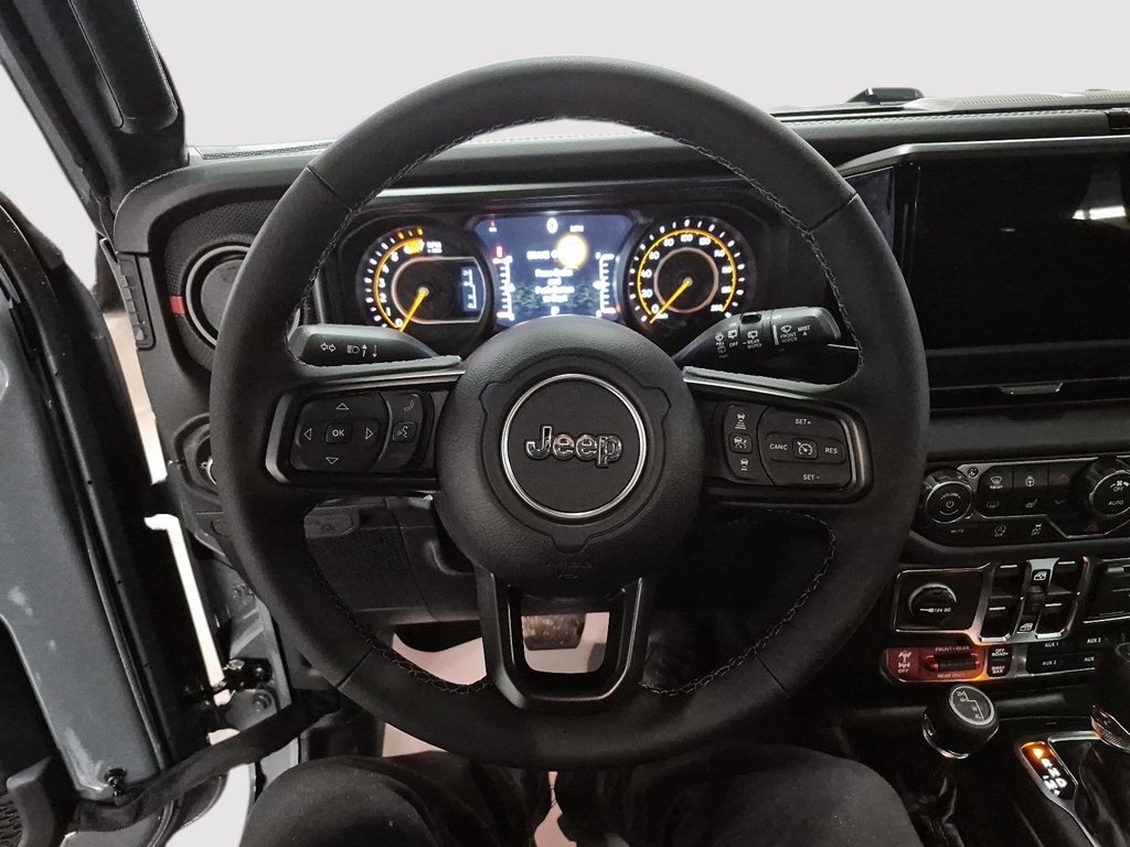2026 Jeep Wrangler 4-Door RUBICON in Sherbrooke, Quebec - 12 - w1024h768px