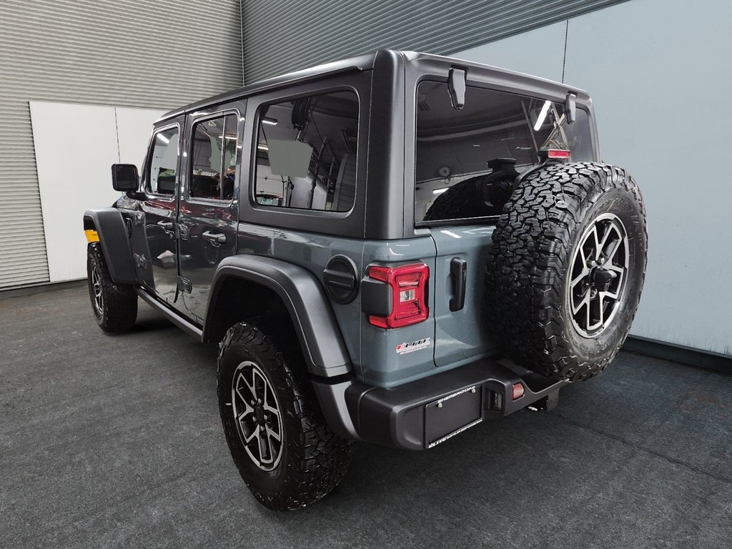 2026 Jeep Wrangler 4-Door RUBICON in Sherbrooke, Quebec - 4 - w1024h768px