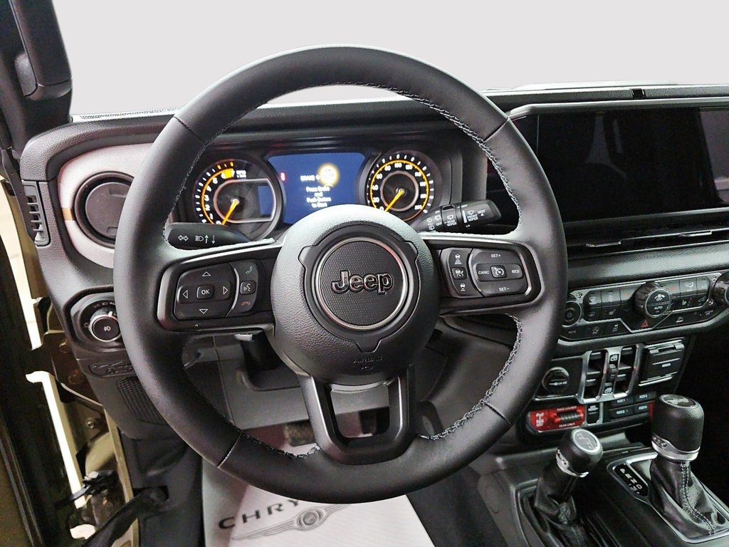 Jeep Wrangler 4-Door WILLYS 2026 à Sherbrooke, Québec - 12 - w1024h768px