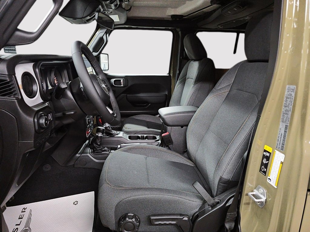 Jeep Wrangler 4-Door WILLYS 2026 à Sherbrooke, Québec - 9 - w1024h768px