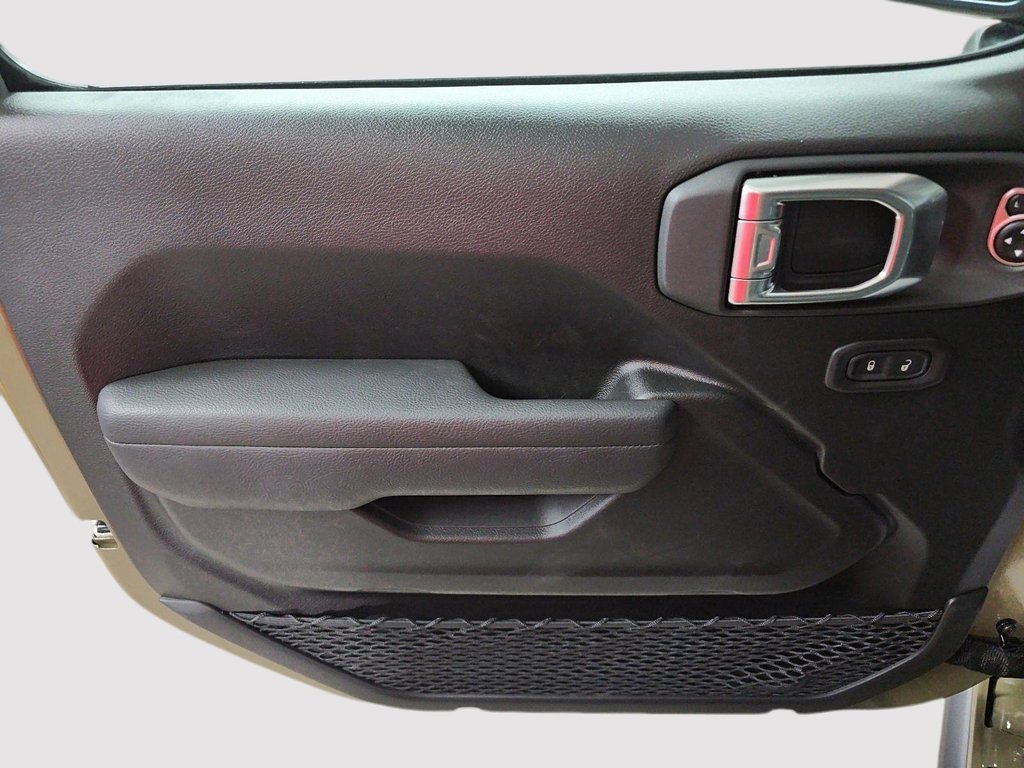 Jeep Wrangler 4-Door WILLYS 2026 à Sherbrooke, Québec - 11 - w1024h768px