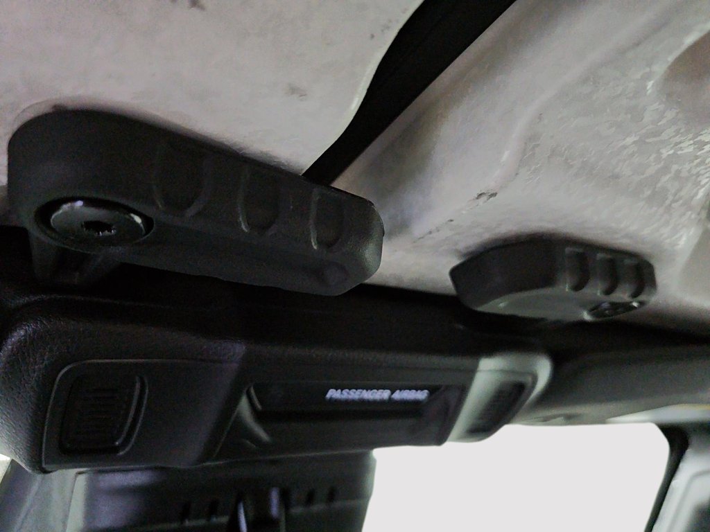 2026 Jeep Wrangler 4-Door WILLYS in St-Jean-Sur-Richelieu, Quebec - 17 - w1024h768px