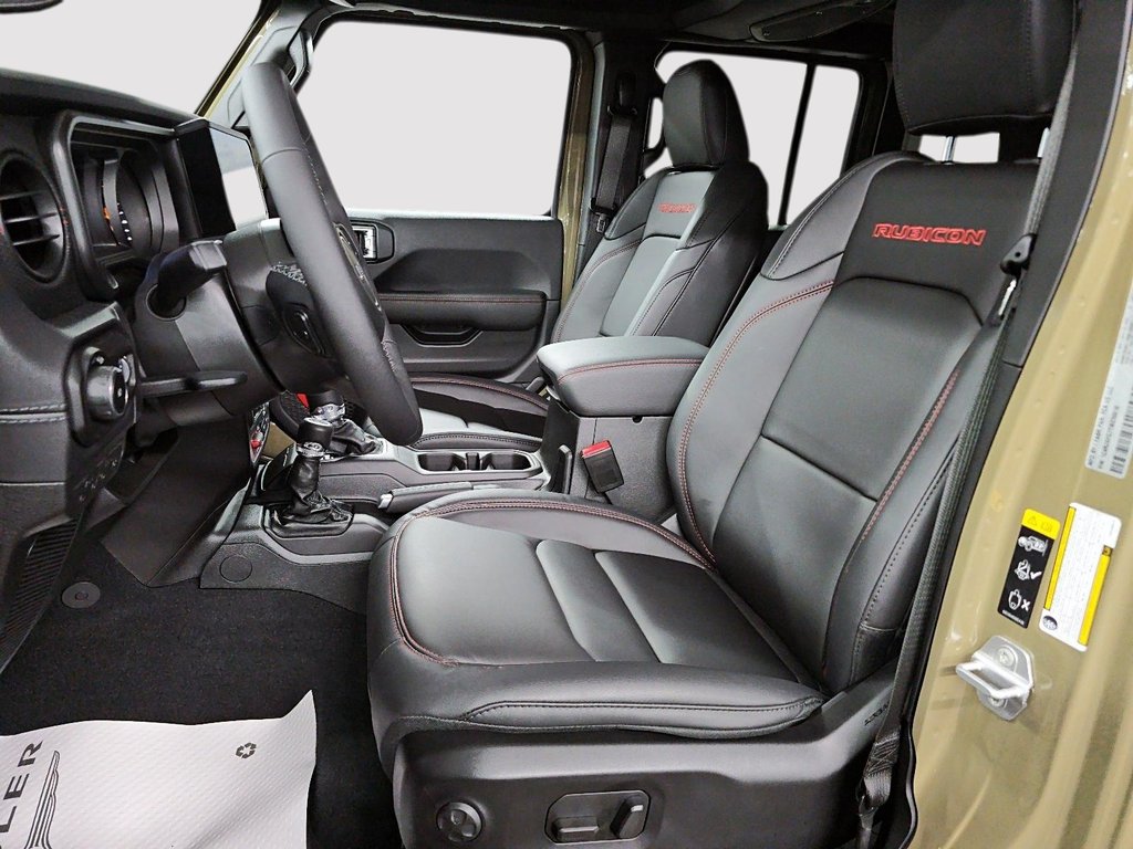 Jeep Wrangler 4-Door RUBICON X 2026 à Sherbrooke, Québec - 9 - w1024h768px