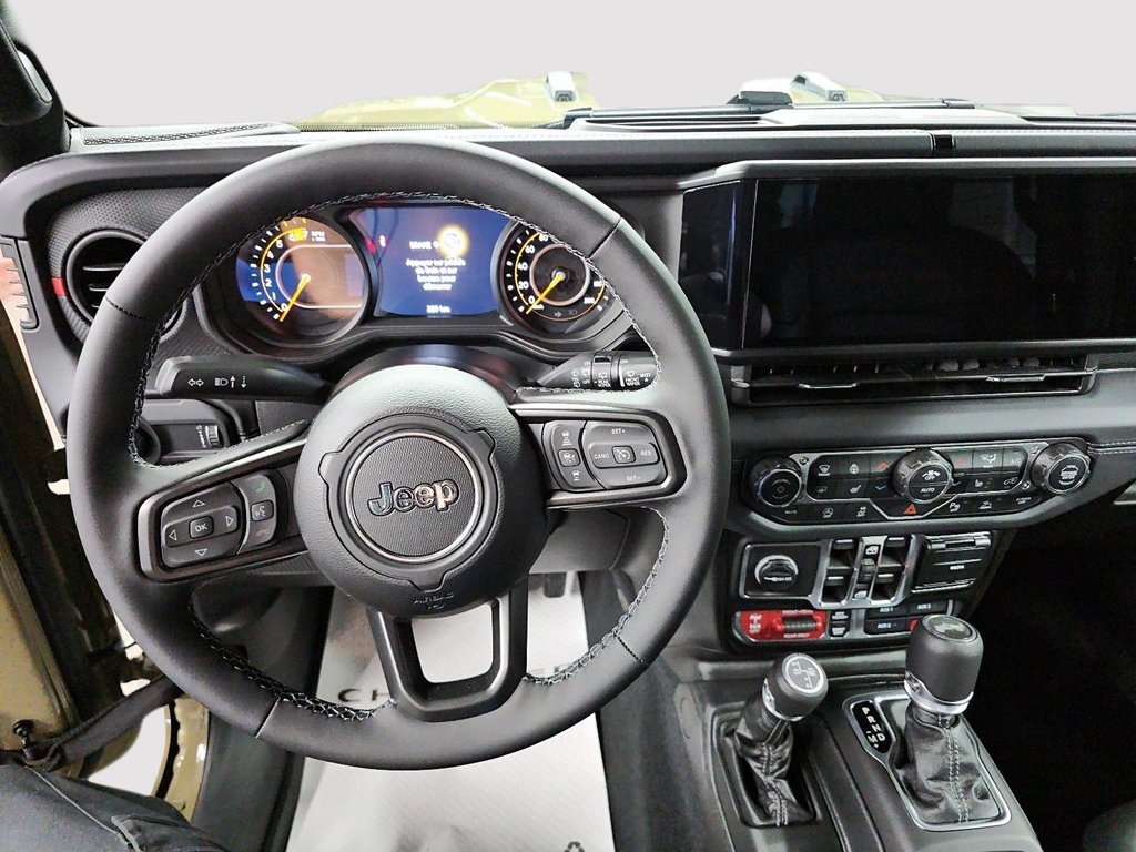 Jeep Wrangler 4-Door RUBICON X 2026 à Sherbrooke, Québec - 14 - w1024h768px