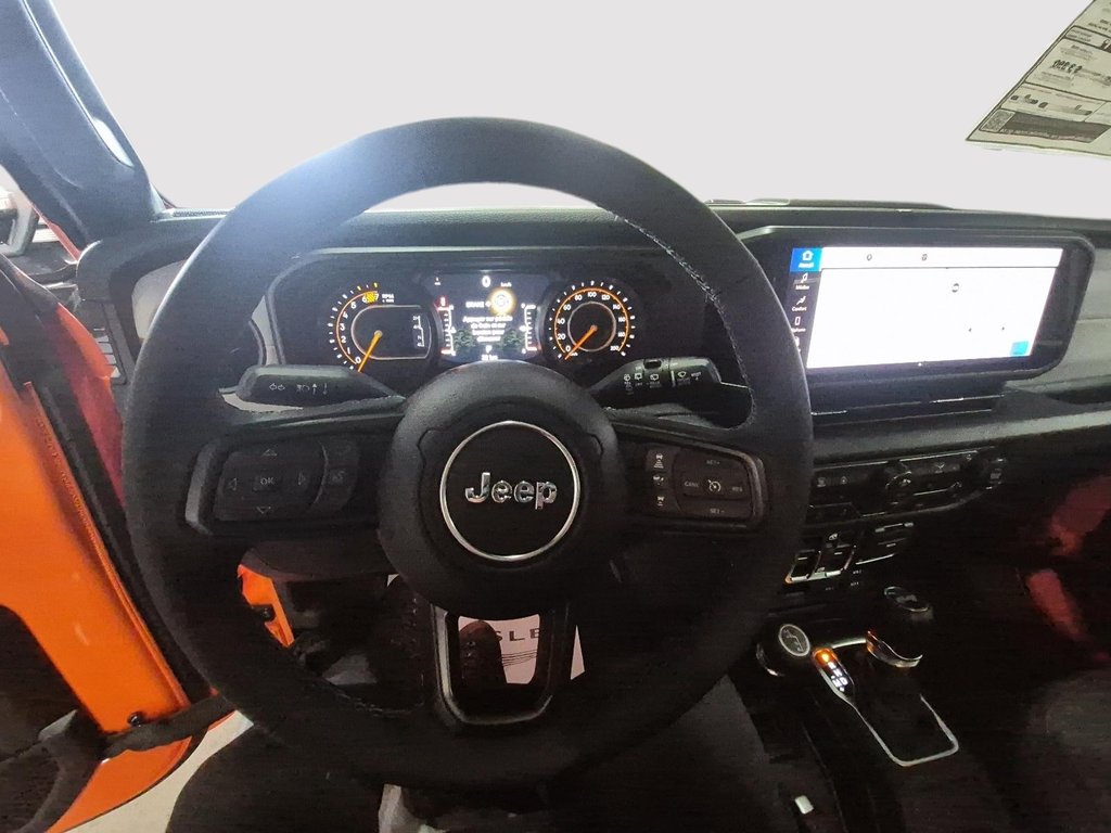 2026 Jeep Wrangler 4-Door SPORT S in Sherbrooke, Quebec - 10 - w1024h768px