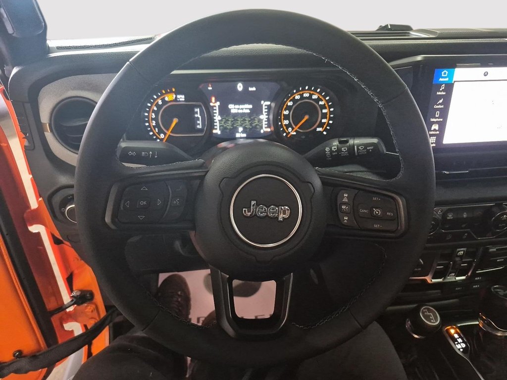 2026 Jeep Wrangler 4-Door SPORT S in Sherbrooke, Quebec - 12 - w1024h768px