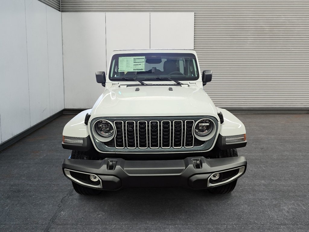 2026 Jeep Wrangler 4-Door SAHARA in St-Jean-Sur-Richelieu, Quebec - 2 - w1024h768px