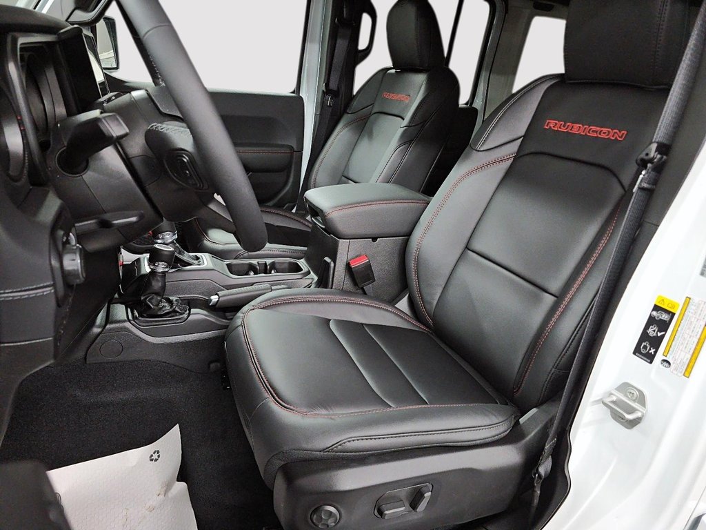 2027 Jeep Wrangler 4-Door RUBICON in St-Jean-Sur-Richelieu, Quebec - 9 - w1024h768px