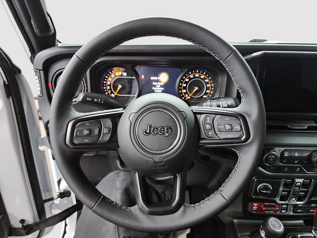 2027 Jeep Wrangler 4-Door RUBICON in St-Jean-Sur-Richelieu, Quebec - 12 - w1024h768px