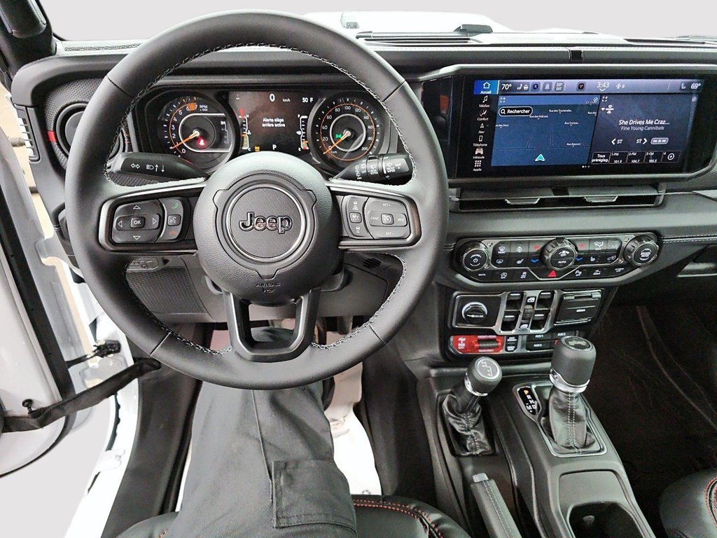 2027 Jeep Wrangler 4-Door RUBICON in St-Jean-Sur-Richelieu, Quebec - 14 - w1024h768px