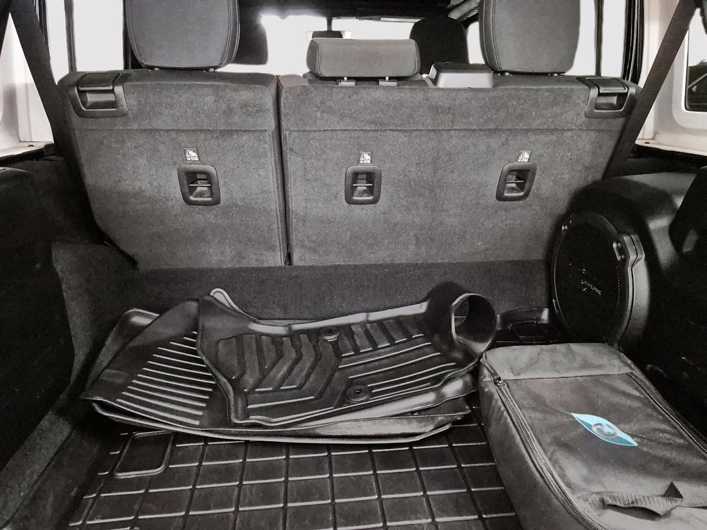 2021 Jeep Wrangler 4xe Unlimited Rubicon Sky-One-Touch in Sherbrooke, Quebec - 6 - w1024h768px