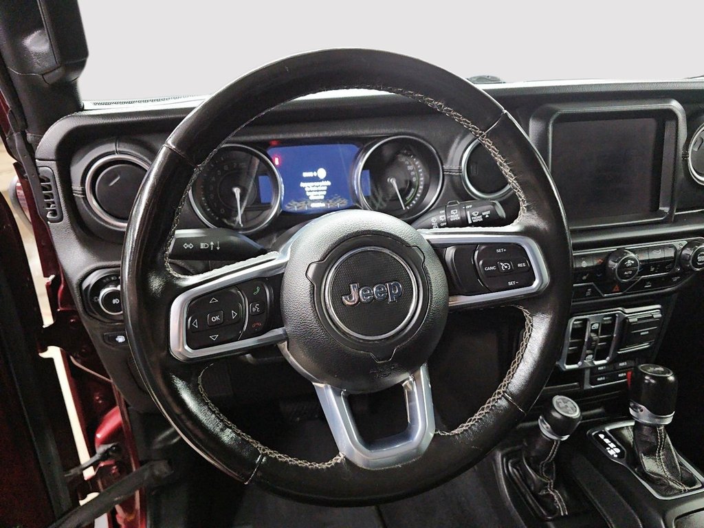 2022 Jeep Wrangler 4xe Unlimited Sahara DEUX TOITS INCLUS in Sherbrooke, Quebec - 12 - w1024h768px