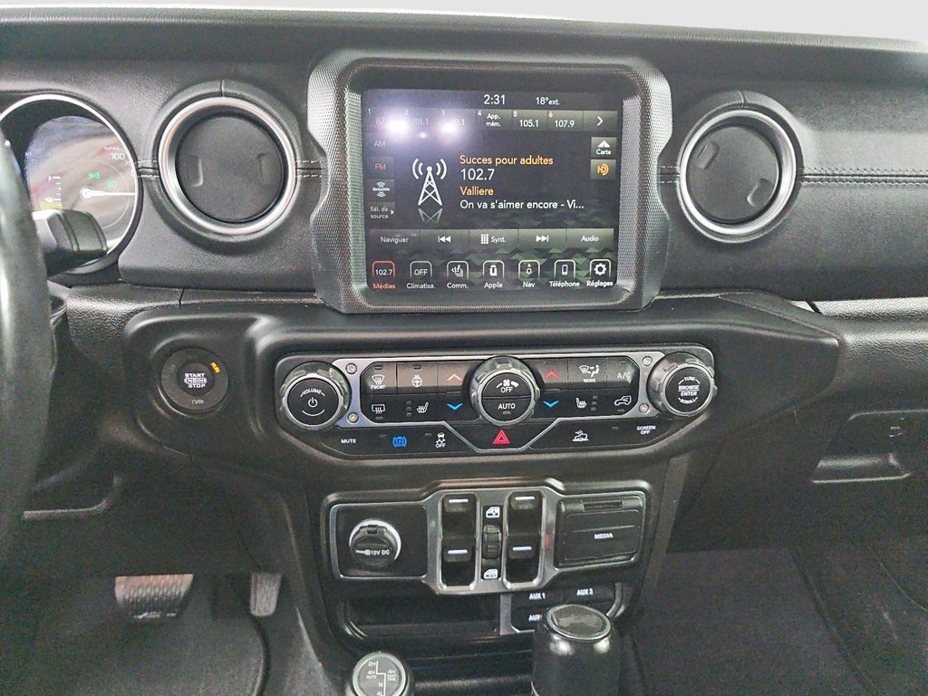 2022 Jeep Wrangler 4xe Unlimited Sahara DEUX TOITS INCLUS in Sherbrooke, Quebec - 19 - w1024h768px