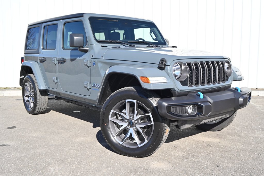 2024  Wrangler 4xe SPORT S in Sherbrooke, Quebec - 2 - w1024h768px