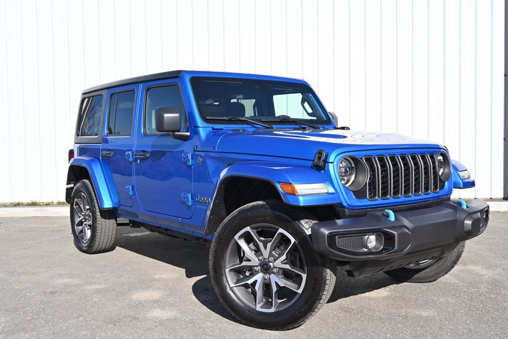 2024  Wrangler 4xe SPORT S in Sherbrooke, Quebec - 3 - w1024h768px