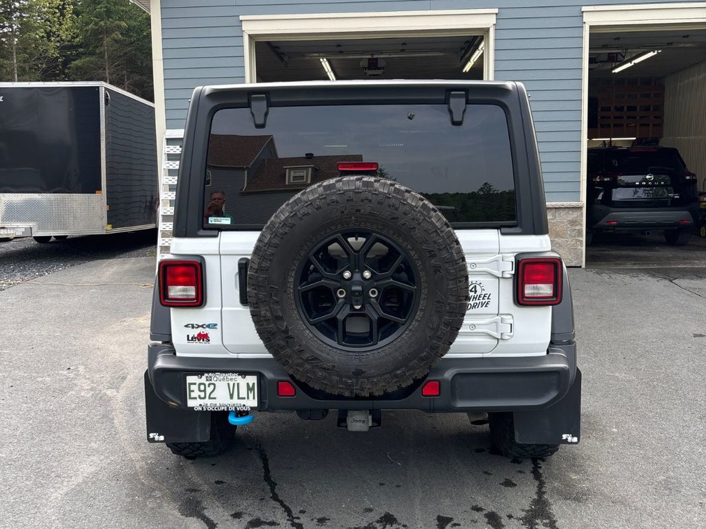 Jeep Wrangler 4xe WILLYS 4X4 // HYBRIDE // DEUX TOITS 2024 à St-Jean-Sur-Richelieu, Québec - 2 - w1024h768px
