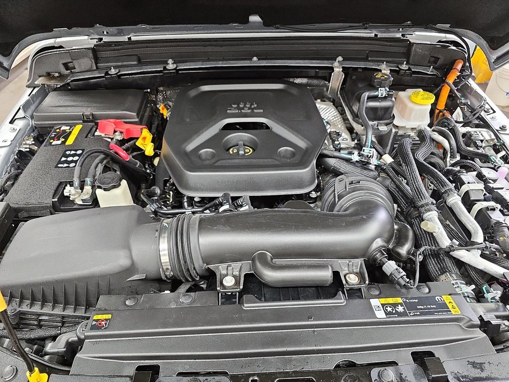 Jeep Wrangler 4xe RUBICON 4XE // SKY ONE-TOUCH // WINCH 2024 à Sherbrooke, Québec - 8 - w1024h768px