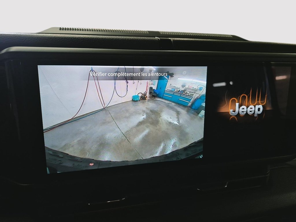 Jeep Wrangler 4xe WILLYS 4XE 4X4 // TEMPS FROIDS 2024 à Sherbrooke, Québec - 17 - w1024h768px