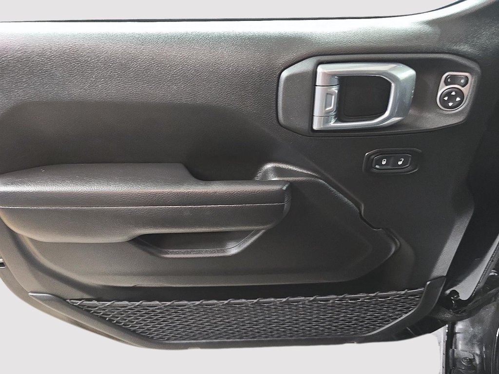 2024 Jeep Wrangler 4xe RUBICON 4XE 4X4 // 2 TOITS in Sherbrooke, Quebec - 11 - w1024h768px