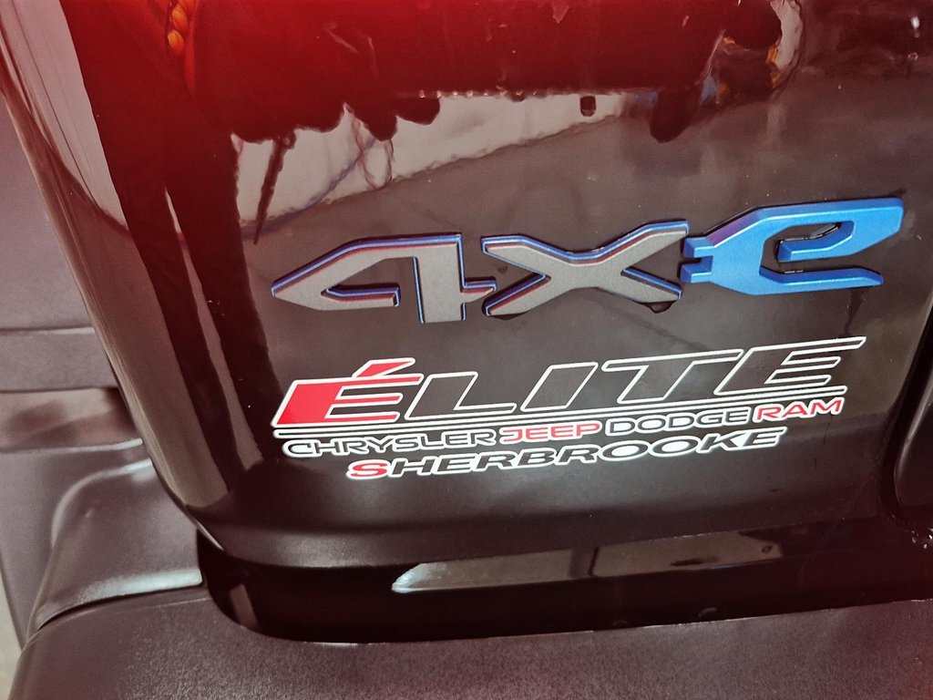 2024 Jeep Wrangler 4xe RUBICON 4XE 4X4 // 2 TOITS in Sherbrooke, Quebec - 14 - w1024h768px