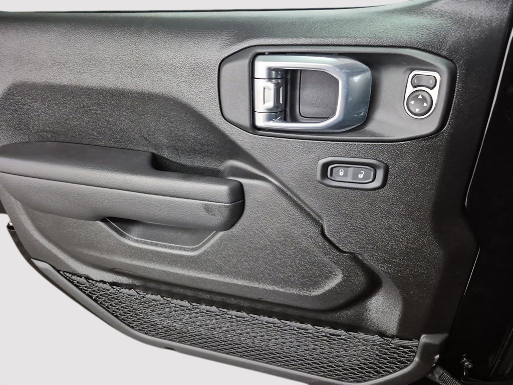 2024 Jeep Wrangler 4xe RUBICON 4XE 4X4 // 2 TOITS in Sherbrooke, Quebec - 10 - w1024h768px