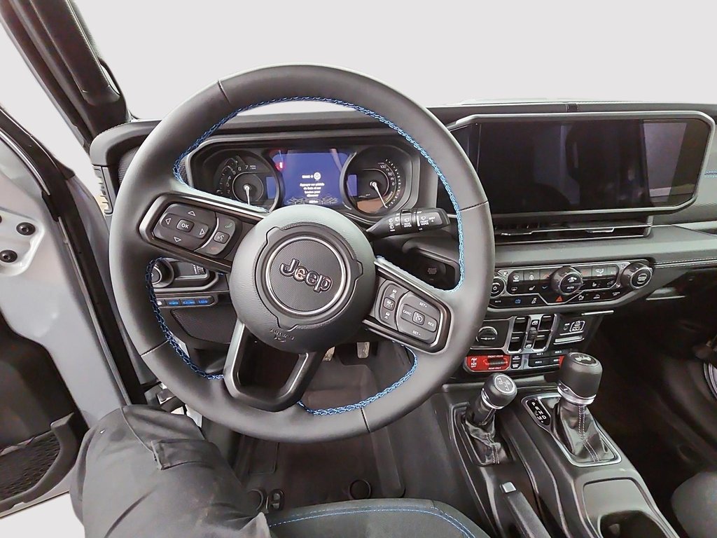2024 Jeep Wrangler 4xe RUBICON 4XE 4X4 // SKY ONE TOUCH // TOUT ÉQUIPÉ in Sherbrooke, Quebec - 10 - w1024h768px