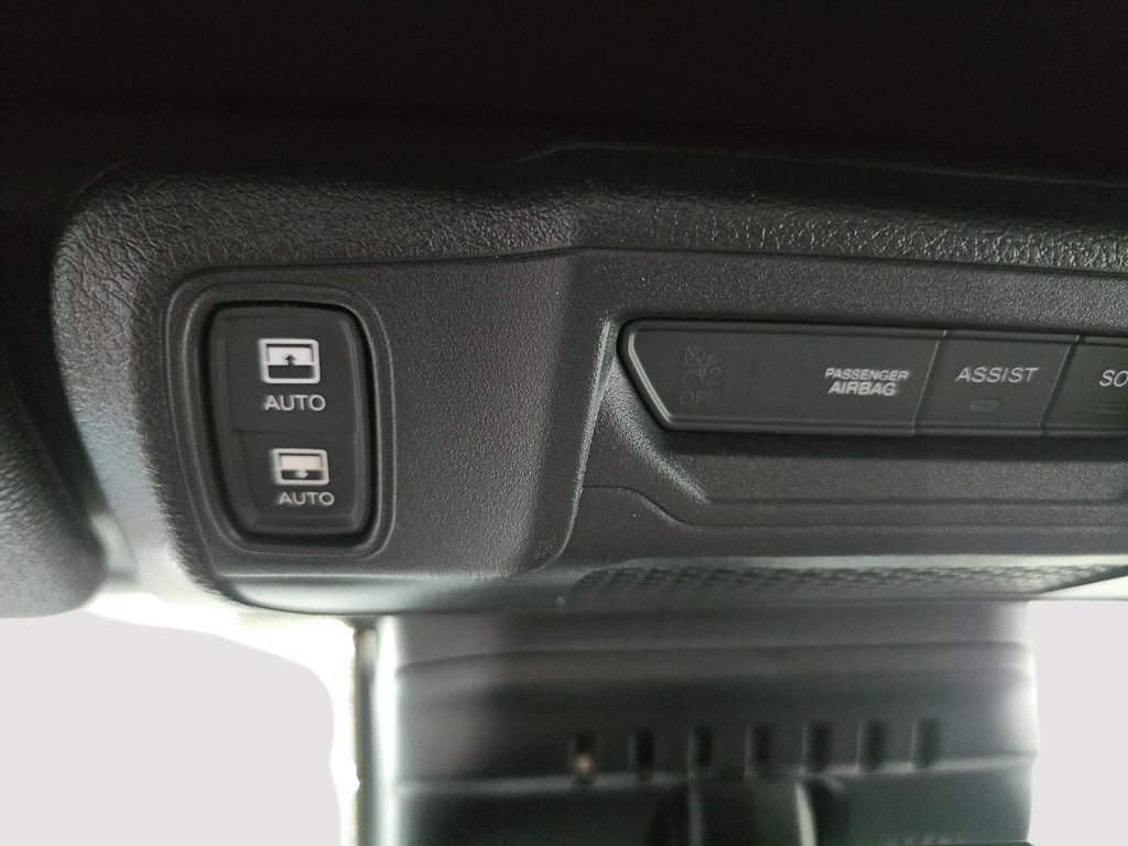 2024 Jeep Wrangler 4xe RUBICON 4XE 4X4 // SKY ONE TOUCH // TOUT ÉQUIPÉ in Sherbrooke, Quebec - 17 - w1024h768px