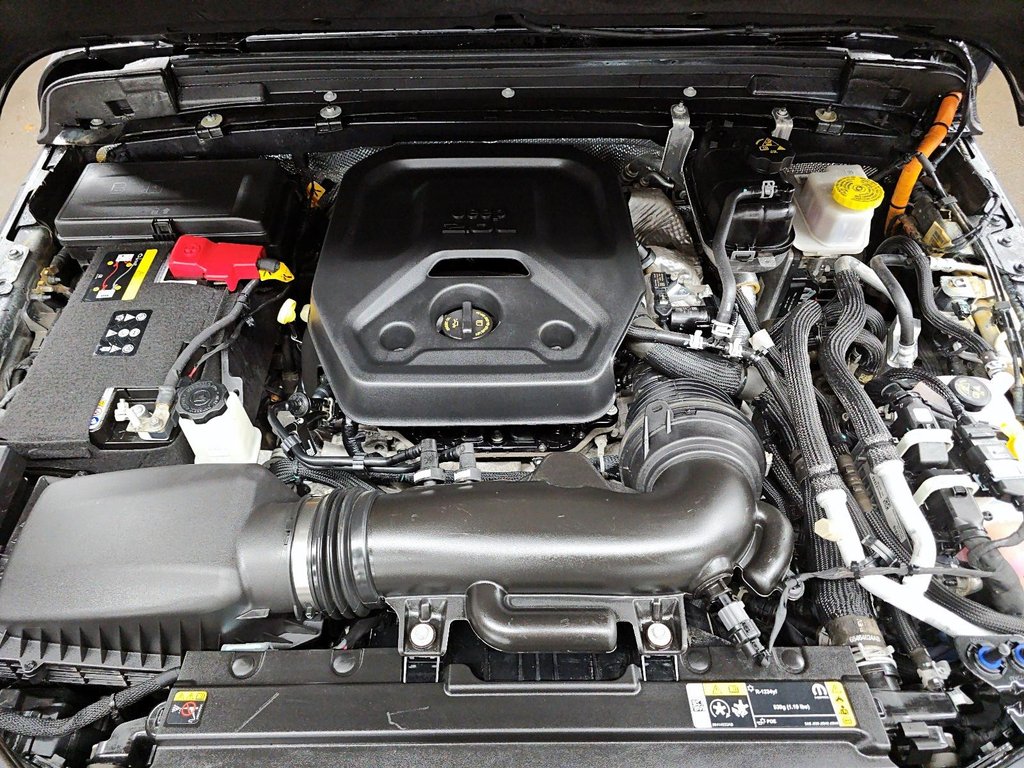 2024 Jeep Wrangler 4xe SAHARA // HYBRIDE // 4RM in Sherbrooke, Quebec - 8 - w1024h768px