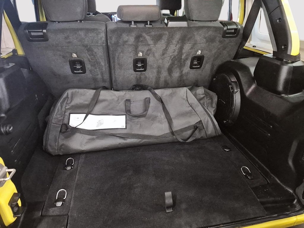 Jeep Wrangler 4xe Rubicon 2024 à Sherbrooke, Québec - 6 - w1024h768px