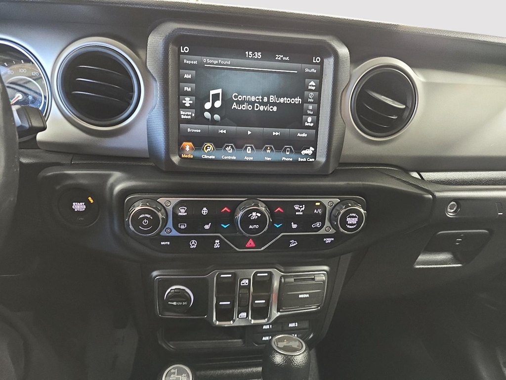 Jeep Wrangler UNLIMITED SPORT 80TH ANNIVERSARY // PLAN OR 2021 à Sherbrooke, Québec - 18 - w1024h768px