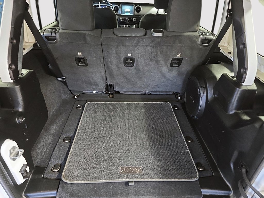 Jeep Wrangler UNLIMITED SPORT 80TH ANNIVERSARY // PLAN OR 2021 à Sherbrooke, Québec - 6 - w1024h768px