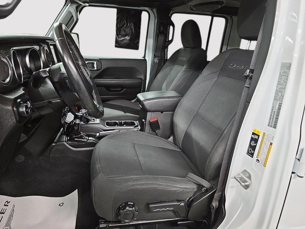 Jeep Wrangler SAHARA // JEEP // V6 2023 à Sherbrooke, Québec - 9 - w1024h768px