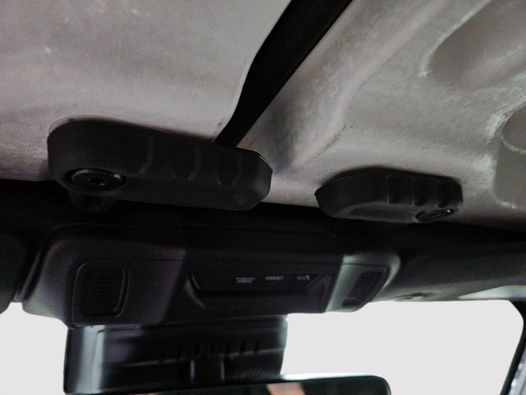 Jeep Wrangler Sahara 2024 à Sherbrooke, Québec - 17 - w1024h768px