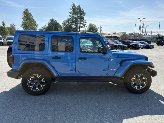 Jeep Wrangler Sahara 2024 à Sherbrooke, Québec - 7 - w1024h768px