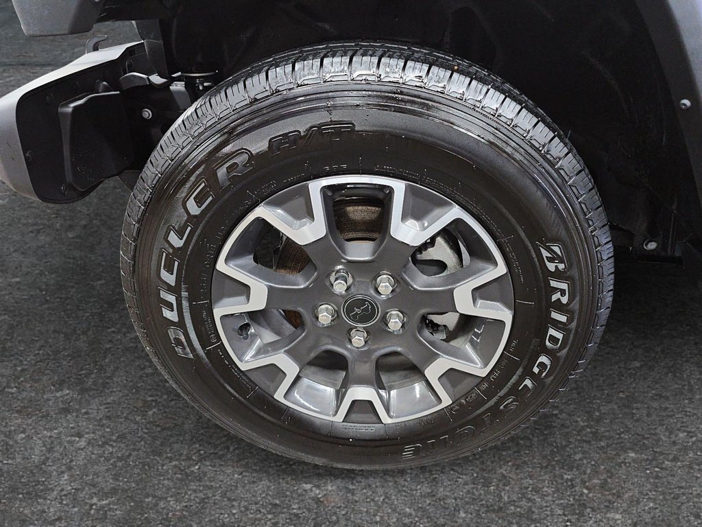 Jeep Wrangler Sahara 2024 à Sherbrooke, Québec - 7 - w1024h768px