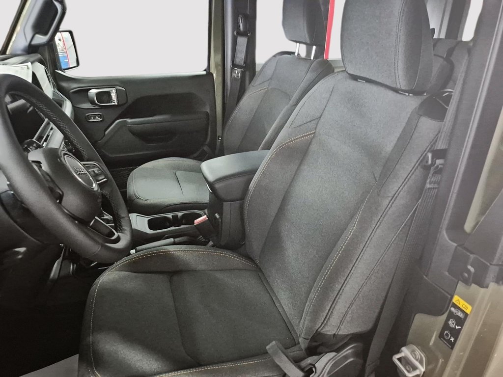 2025 Jeep WRANGLER WILLYS in Sherbrooke, Quebec - 9 - w1024h768px