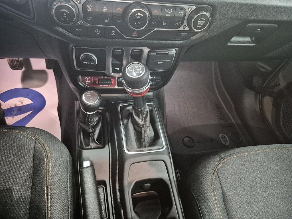 2025 Jeep WRANGLER WILLYS in Sherbrooke, Quebec - 14 - w1024h768px