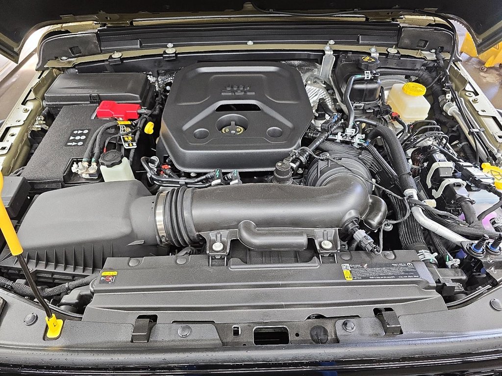Jeep WRANGLER WILLYS 2025 à Sherbrooke, Québec - 8 - w1024h768px